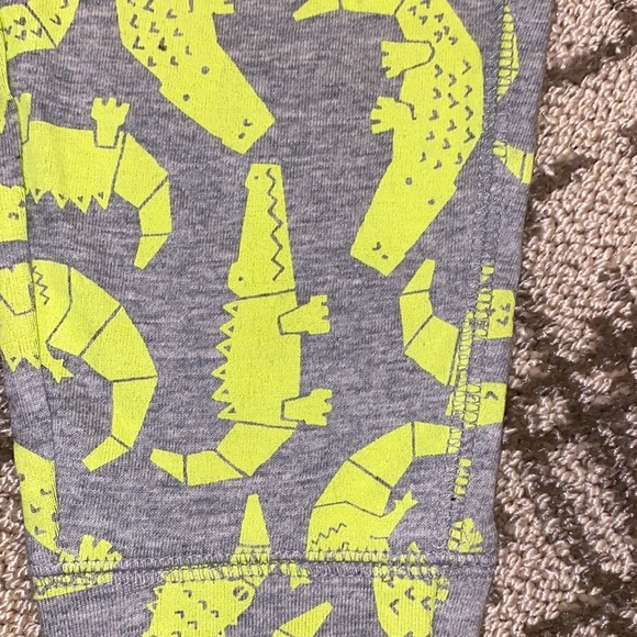 Nwot Gap pants - Picture 2 of 2